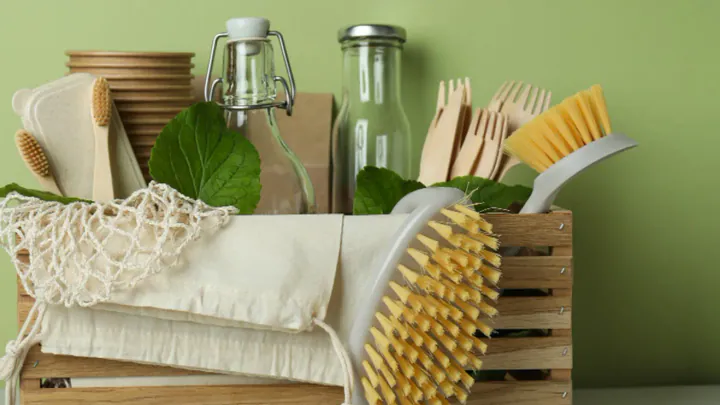 10 Eco-Friendly Product Swaps to Green Your Daily Routine!