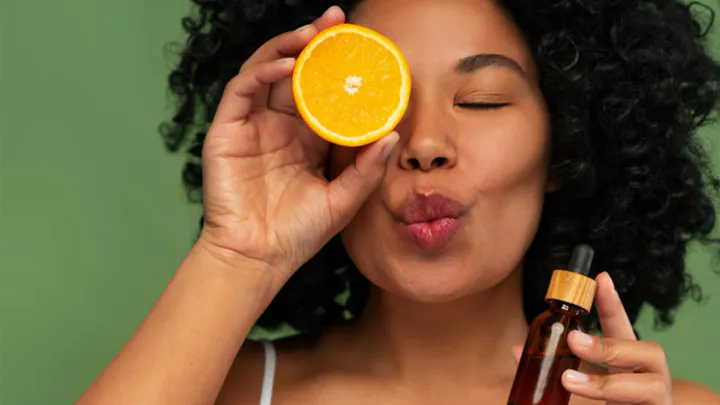 How Vitamin C Serum Transforms Your Skin?