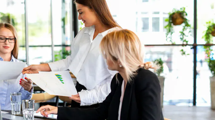Improve Communication Skills to Boost Career & Confidence!