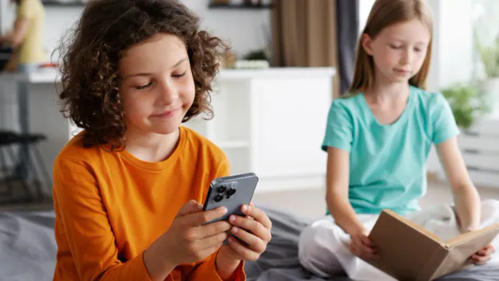 Parenting in the Digital Age – My Rules for Managing Screen Time!