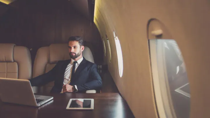 Powerful LinkedIn Profile Tips That Get You Hired!