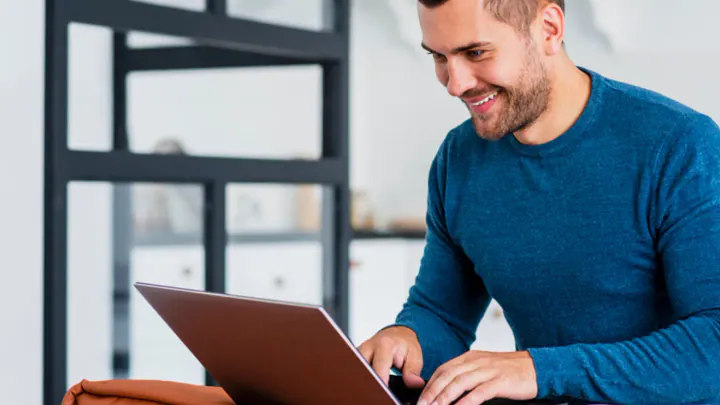 SEO for Bloggers: How to Rank Without Hiring an Expert?
