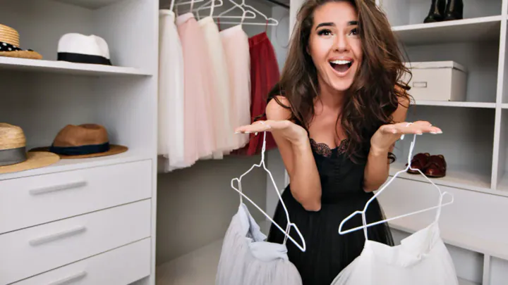 Tired of Closet Chaos? Here’s How to Build a Capsule Wardrobe from Zero!