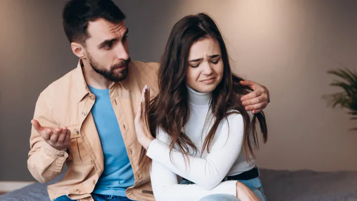 Top 10 Relationship Red Flags You Must Know!