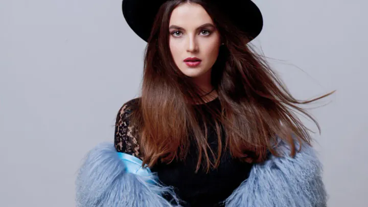 What to Wear All Year Long? These Seasonal Outfit Ideas Have You Covered in Style!
