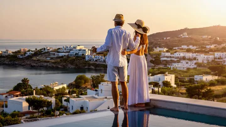 World's Best Luxury Travel Experiences For You !